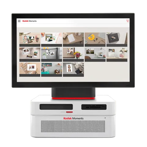 Wybierz produkty - Połącz się z kioskiem i prześlij swoje zdjęcia za pomocą apki  Kodak Moments, WiFi lub kabla USB.